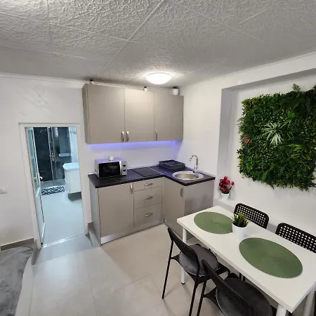 Dada Apartment